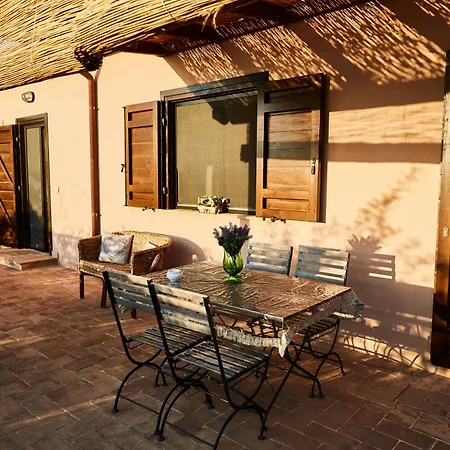 Tenuta Saracone Guest House Montalto di Castro Exterior photo